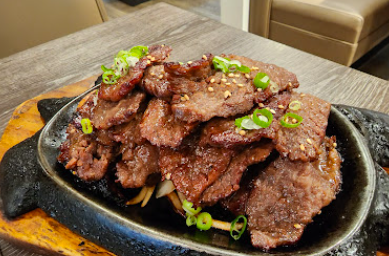 Seoul Garden Restaurant signature dishes Shabu Shabu
Udon Noodles
Roast Gui